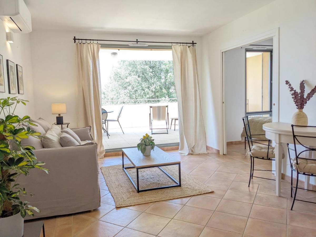 Allura Golf Appartement ソルマーヌ・ド・ボークリューズ エクステリア 写真