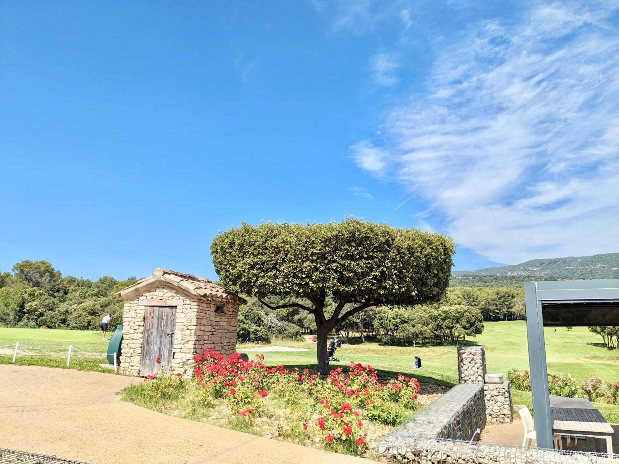 Allura Golf Appartement ソルマーヌ・ド・ボークリューズ エクステリア 写真